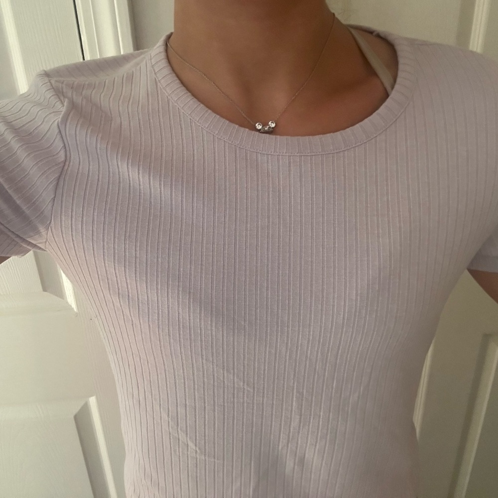 Hollister t shirt (open back) lavender